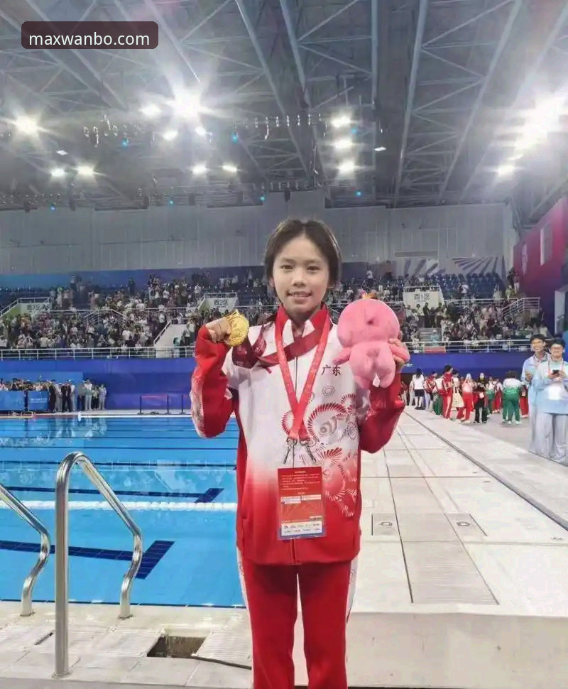深度揭秘：16岁小将蒋林静如何在国内跳水军团中杀出一条血路？